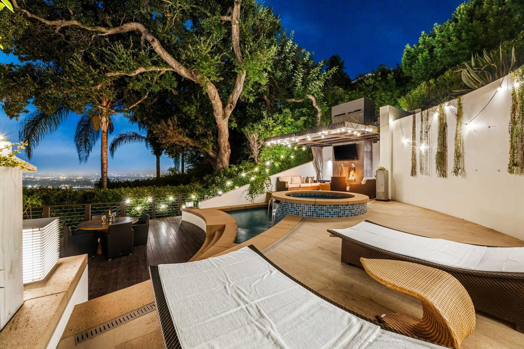 Апартаменты West Hollywood Hills Jacuzzi And Beautiful View Лос-Анджелес Экстерьер фото