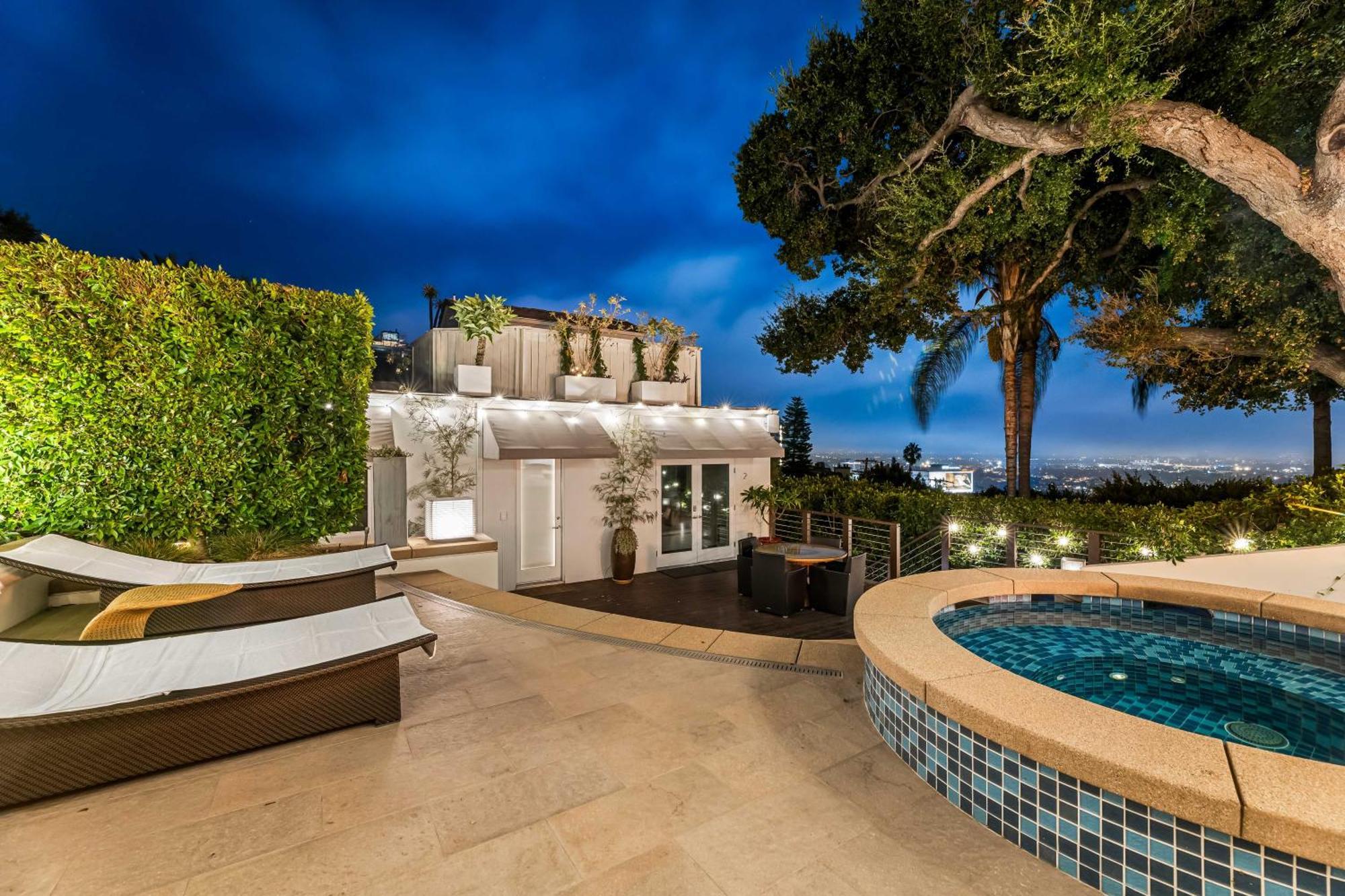 Апартаменты West Hollywood Hills Jacuzzi And Beautiful View Лос-Анджелес Экстерьер фото