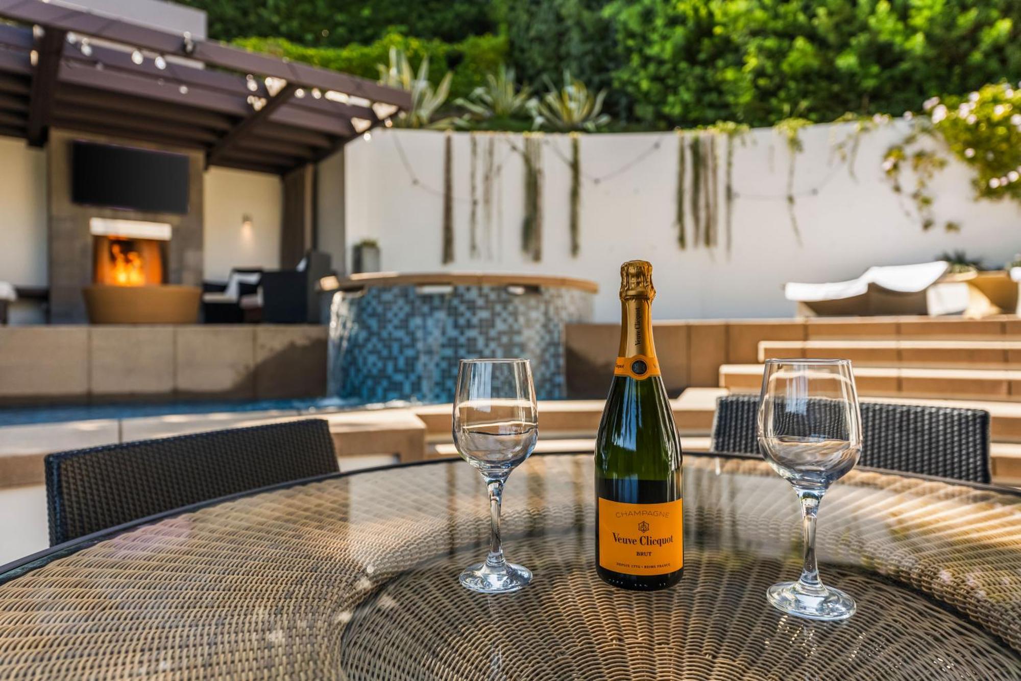 Апартаменты West Hollywood Hills Jacuzzi And Beautiful View Лос-Анджелес Экстерьер фото