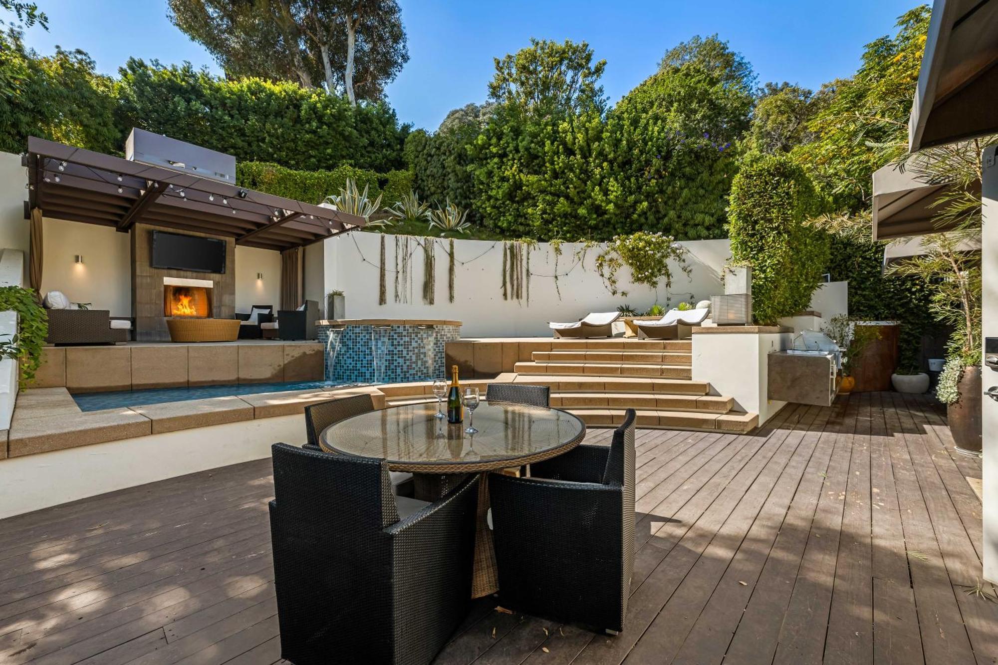 Апартаменты West Hollywood Hills Jacuzzi And Beautiful View Лос-Анджелес Экстерьер фото