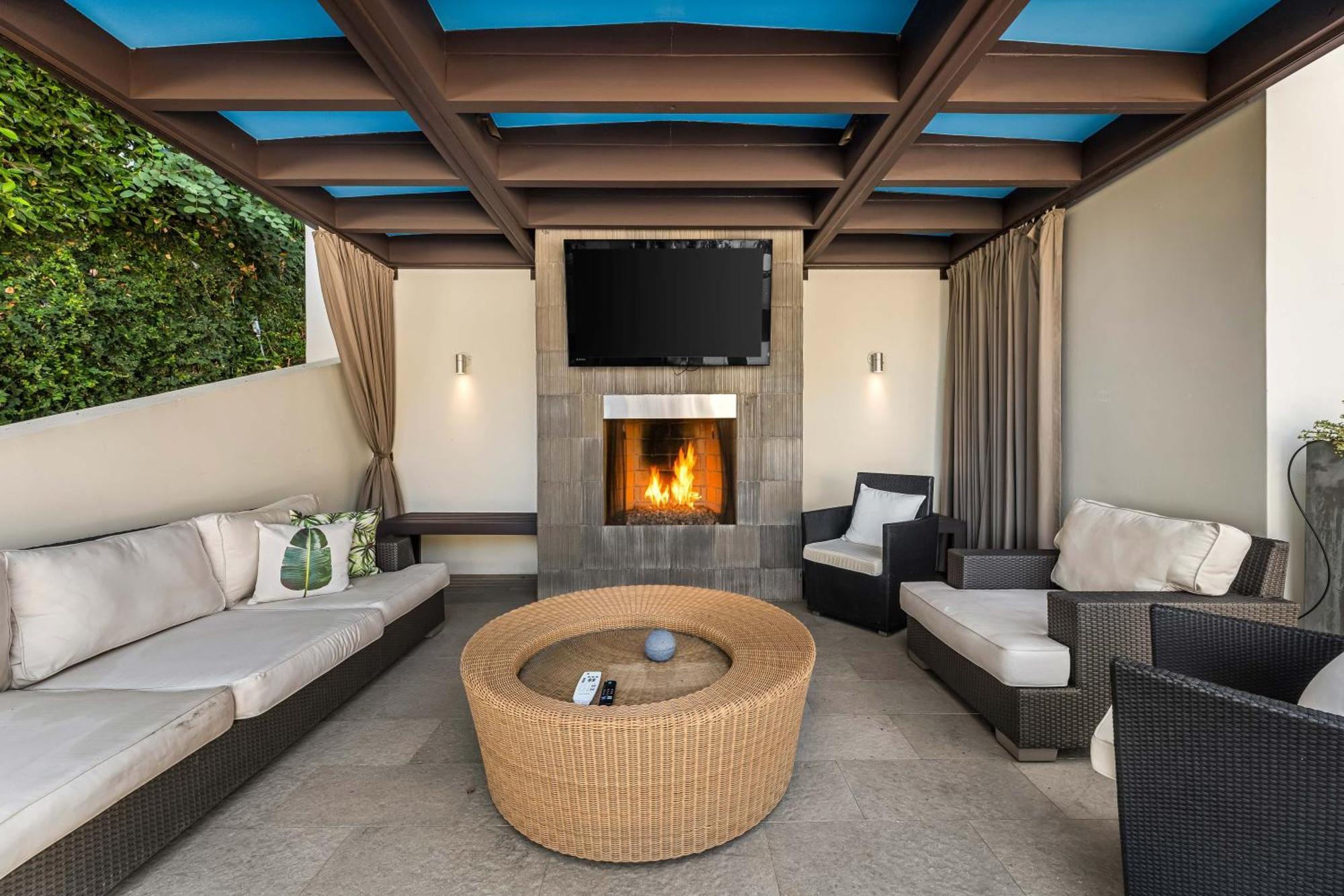 Апартаменты West Hollywood Hills Jacuzzi And Beautiful View Лос-Анджелес Экстерьер фото